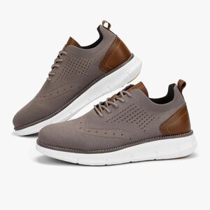 NWOT Men’s Casual Oxford Sneakers